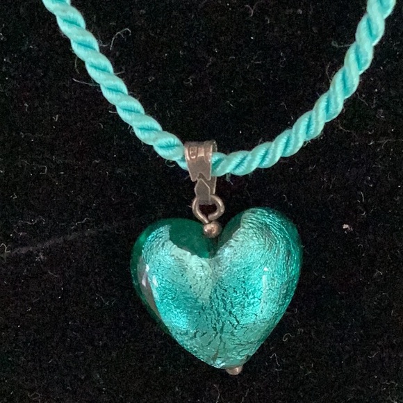 New Turquoise Heart necklace - Picture 2 of 4